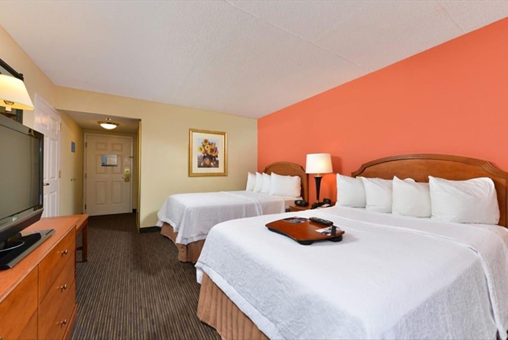 Hampton Inn Swedesboro Philadelphia Bagian luar foto