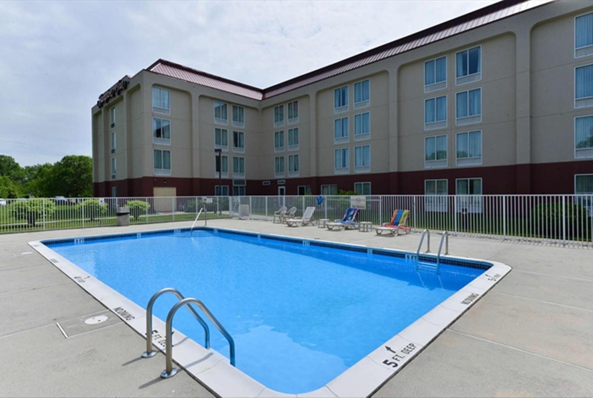 Hampton Inn Swedesboro Philadelphia Bagian luar foto